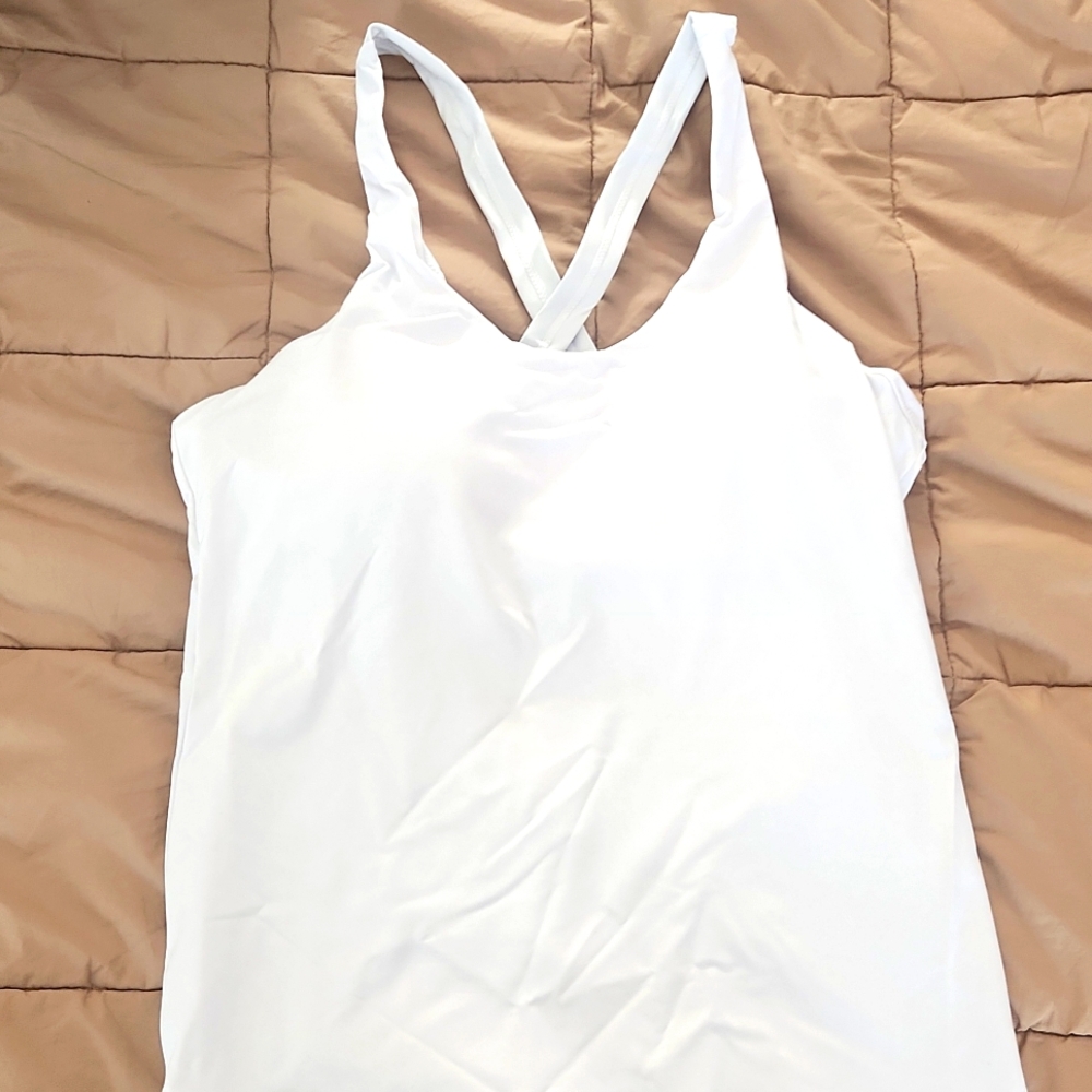 NWT alo Yoga Tank Sz L